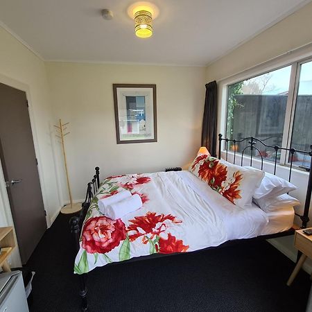 Central Masterton Sleepout Esterno foto