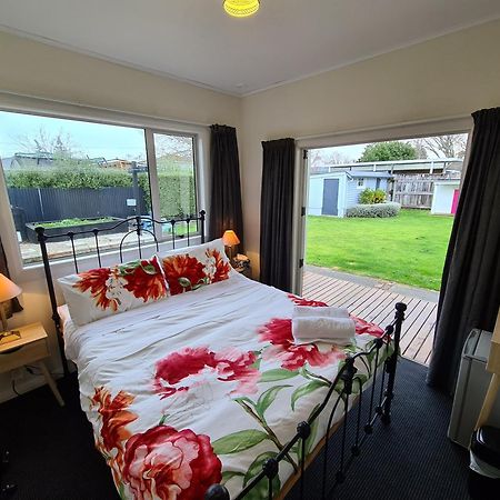 Central Masterton Sleepout Esterno foto